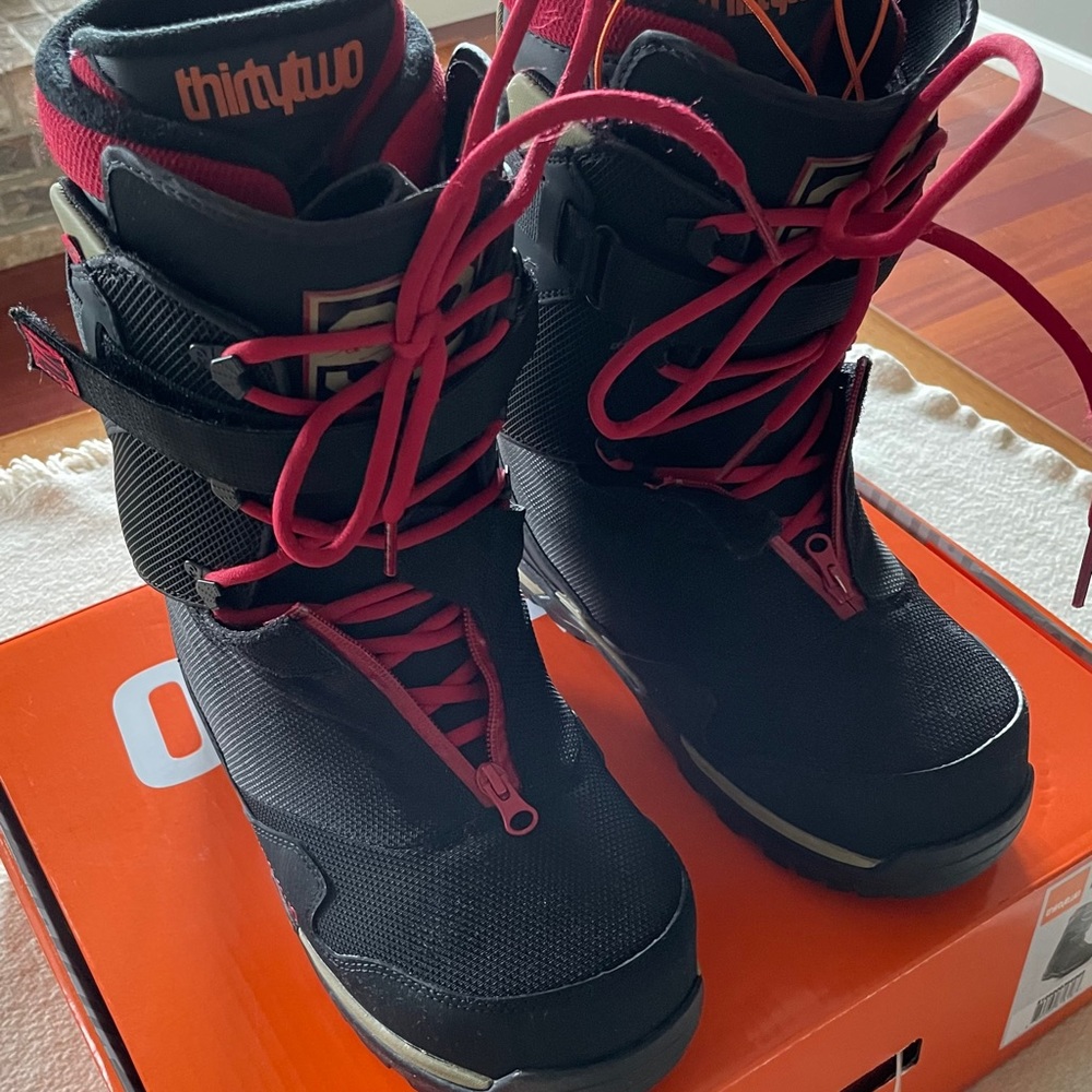 Thirty Two Snowboard Boots